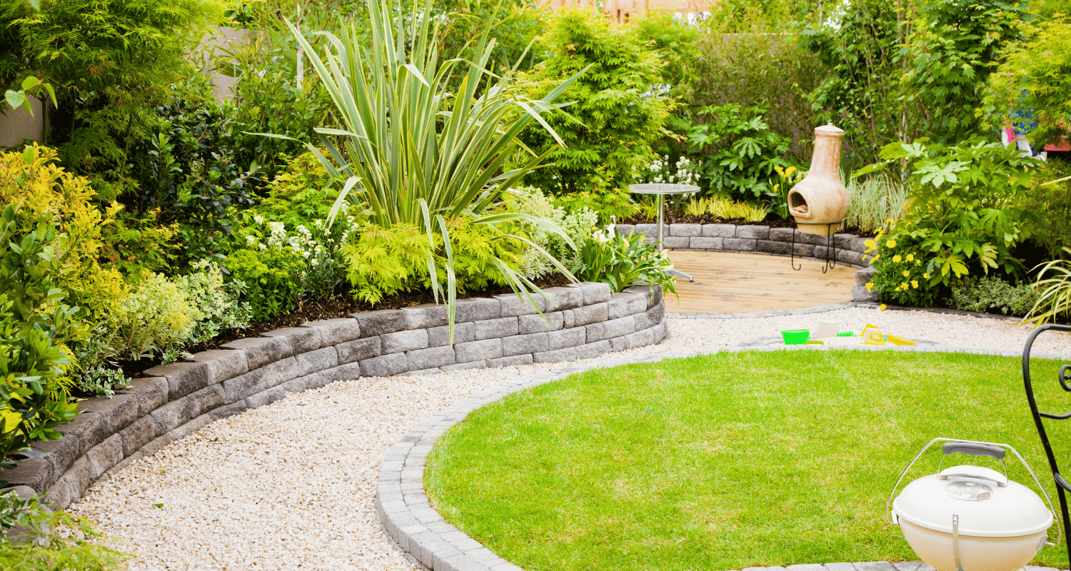 Landscaping vs Gardening